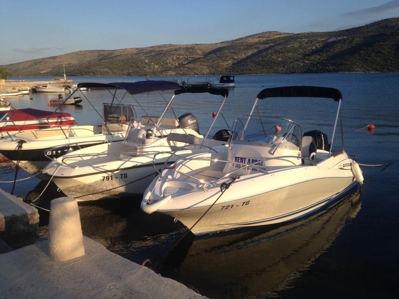 Boat rent Trogir